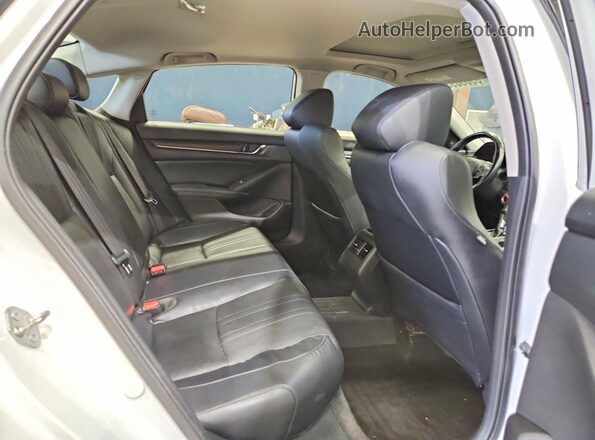 1HGCV1F53JA172947 2018 HONDA ACCORD White უკანა სავარძლების ხედი