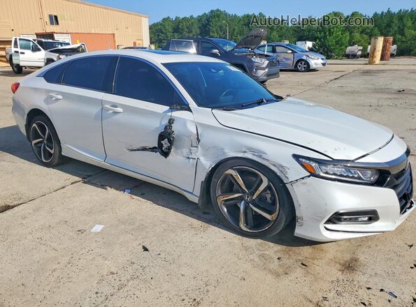 1HGCV2F34JA027694 2018 HONDA ACCORD White Przód prawy