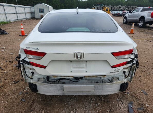 1HGCV2F36JA036266 2018 HONDA ACCORD White Widok z tyłu
