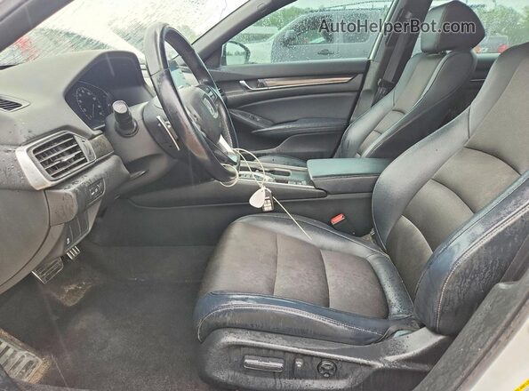 1HGCV2F36JA036266 2018 HONDA ACCORD White Widok wnętrza z przodu