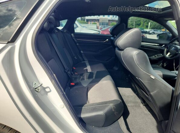 1HGCV2F39NA017166 2022 HONDA ACCORD White Widok tylnych siedzeń