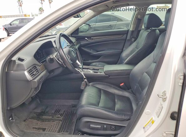 1HGCV2F53JA035061 2018 HONDA ACCORD White Widok wnętrza z przodu