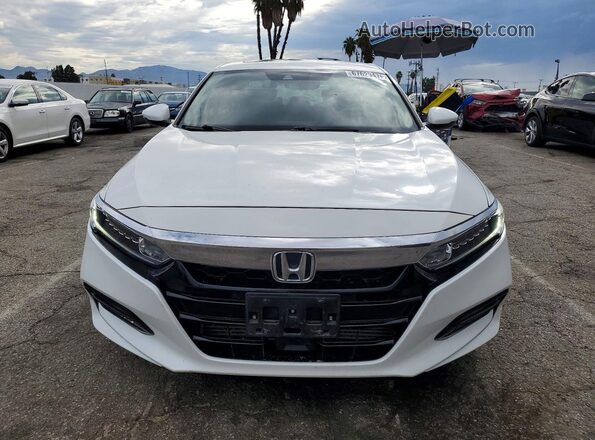1HGCV2F53JA035061 2018 HONDA ACCORD White Widok z przodu
