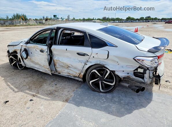 1HGCV2F90JA041046 2018 HONDA ACCORD White Rear left