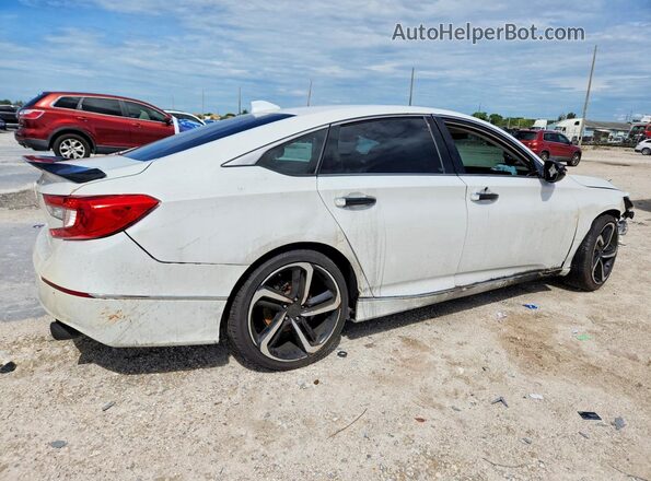 1HGCV2F90JA041046 2018 HONDA ACCORD White Rear right