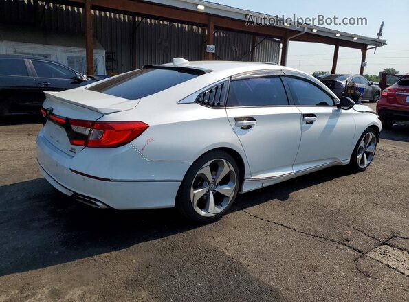1HGCV2F92JA041890 2018 HONDA ACCORD White Rear right