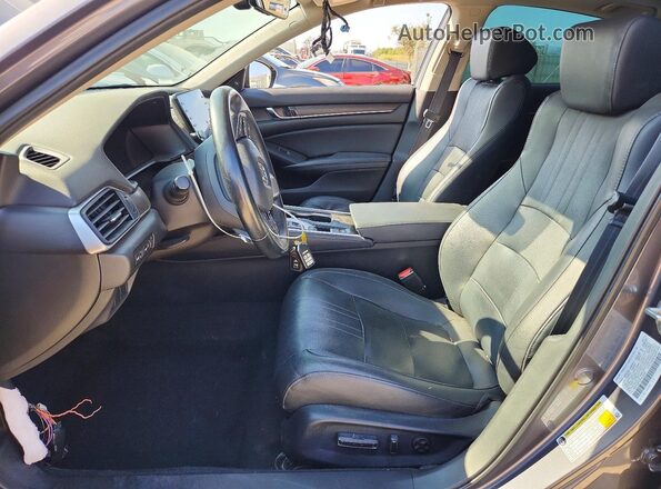 1HGCV2F93KA020841 2019 HONDA ACCORD Gray Вид салону спереду