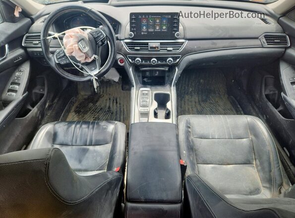 1HGCV2F98JA801143 2018 HONDA ACCORD Белый Вид панели приборов