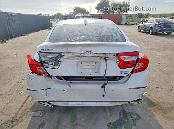 1HGCV3F94KA018330 2019 HONDA ACCORD White Вид ззаду