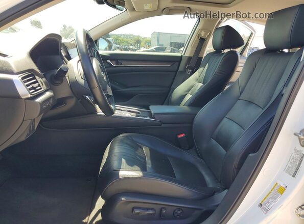 1HGCV3F96JA005481 2018 HONDA ACCORD White Vista interior delantera