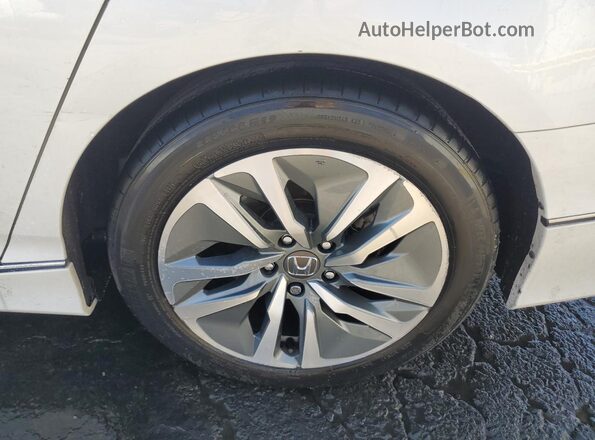 1HGCV3F96JA005481 2018 HONDA ACCORD White 