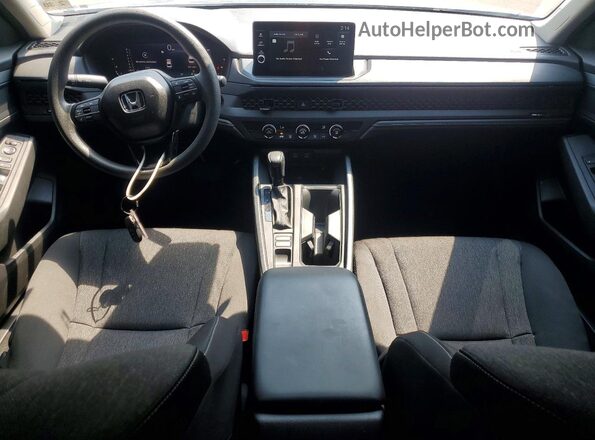 1HGCY1F22TA008010 2026 HONDA ACCORD Серебряный Вид панели приборов