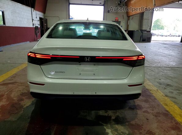1HGCY1F27SA091920 2025 HONDA ACCORD White Widok z tyłu