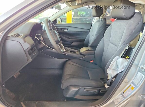 1HGCY1F29RA033222 2024 HONDA ACCORD Silver Вид салону спереду
