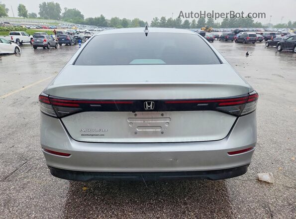 1HGCY1F34RA008821 2024 HONDA ACCORD Silver Widok z tyłu