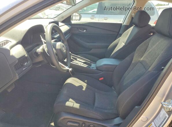 1HGCY1F36RA042839 2024 HONDA ACCORD Серебряный Вид салона спереди