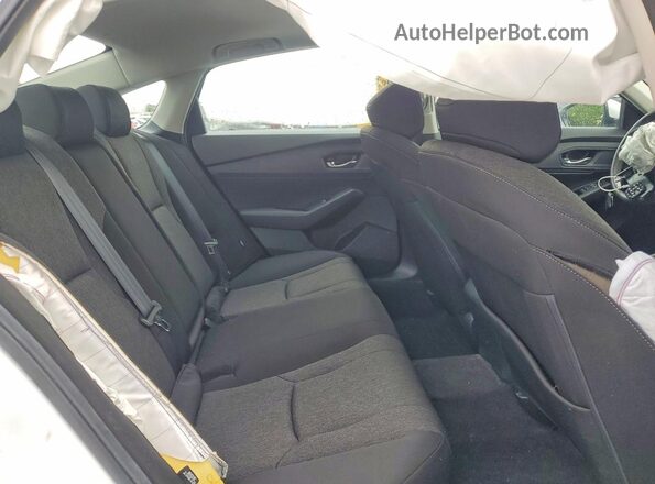 1HGCY1F36RA056305 2024 HONDA ACCORD White Vista de los asientos traseros