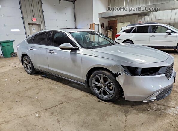 1HGCY1F37RA074070 2024 HONDA ACCORD Silver Przód prawy