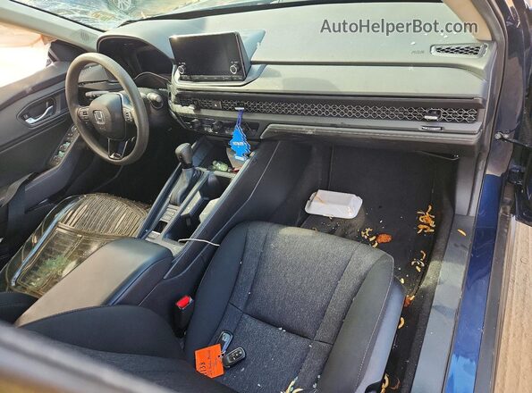 1HGCY1F38RA007283 2024 HONDA ACCORD Blue Вид панелі приладів