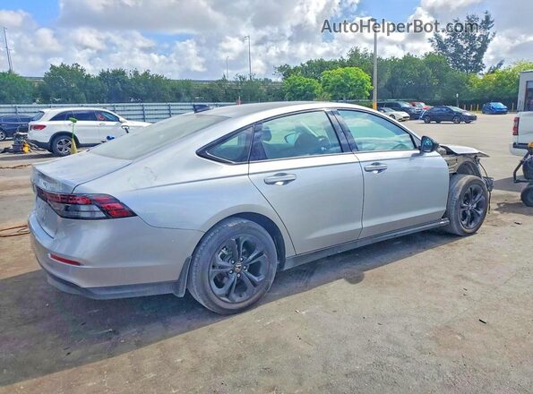 1HGCY1F45SA062613 2025 HONDA ACCORD Silver უკანა მარჯვენა