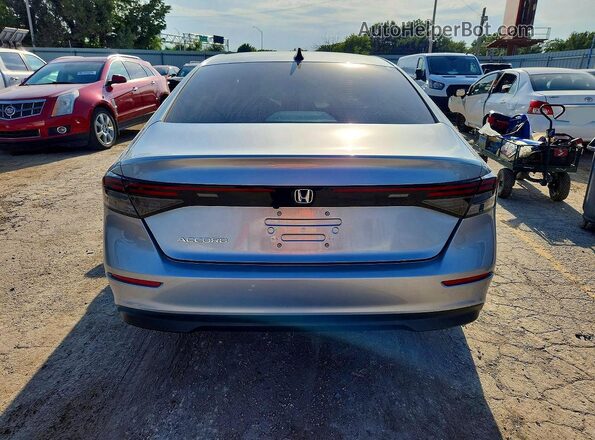 1HGCY1F46TA001899 2026 HONDA ACCORD Silver უკანა ხედი