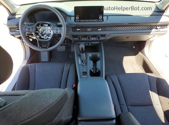 1HGCY1F48SA078255 2025 HONDA ACCORD White Vista del salpicadero