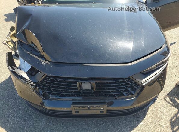 1HGCY2F70RA060424 2024 HONDA ACCORD Черный Вид задней части салона