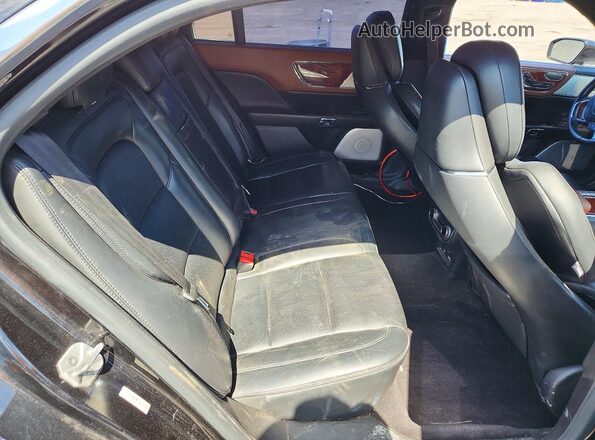 1LN6L9BC7H5605530 2017 LINCOLN CONTINENTA Black Հետևի նստատեղերի տեսք
