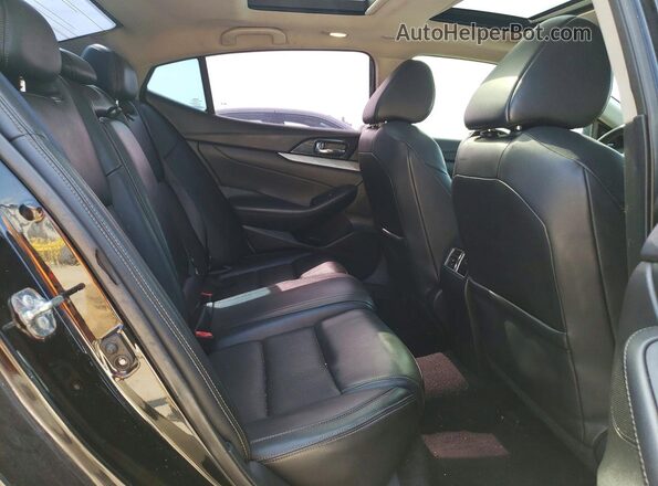 1N4AA6AP0HC374592 2017 NISSAN MAXIMA Black Widok tylnych siedzeń