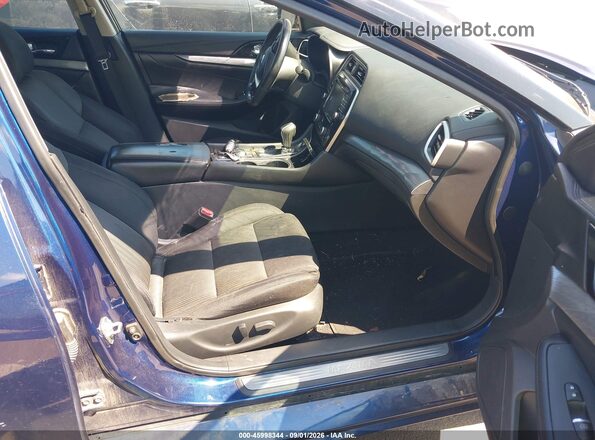1N4AA6AP3HC378118 2017 NISSAN MAXIMA Синий Вид салона спереди
