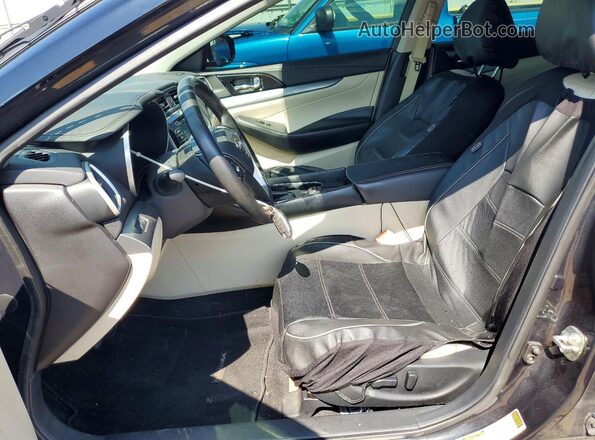 1N4AA6AP4HC389970 2017 NISSAN MAXIMA Charcoal Widok wnętrza z przodu