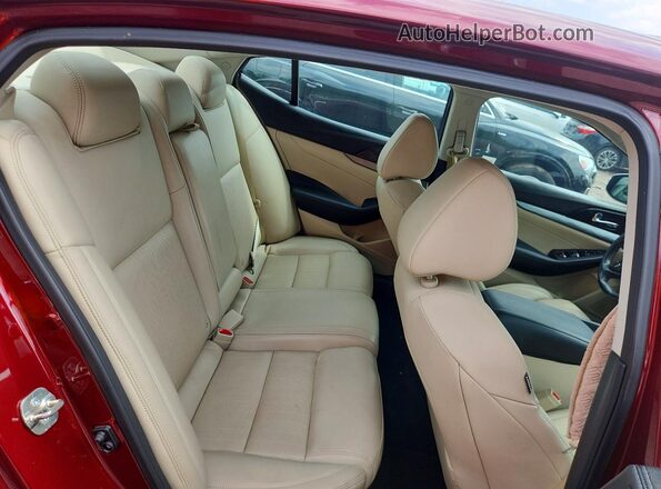 1N4AA6AP8JC396958 2018 NISSAN MAXIMA Red Вид задніх сидінь