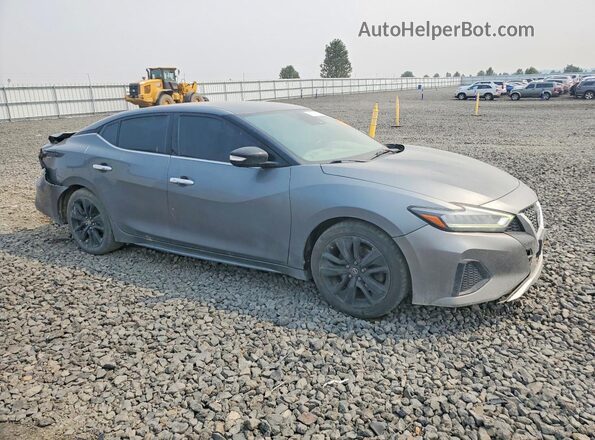 1N4AA6CV8LC361271 2020 NISSAN MAXIMA Серый Передняя правая четверть