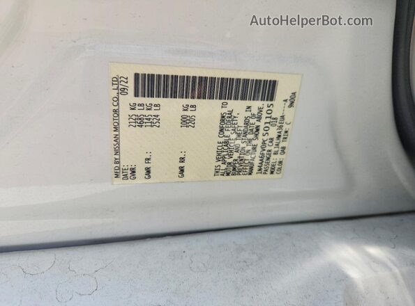 1N4AA6FV0PC501105 2023 NISSAN MAXIMA White Vista del compartimento del motor