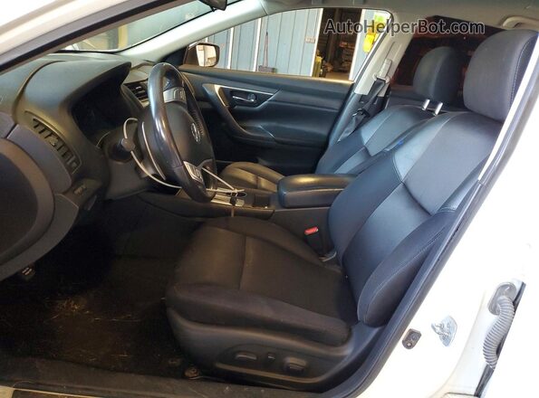1N4AL3AP0GC269607 2021 NISSAN ALTIMA White Vista interior delantera