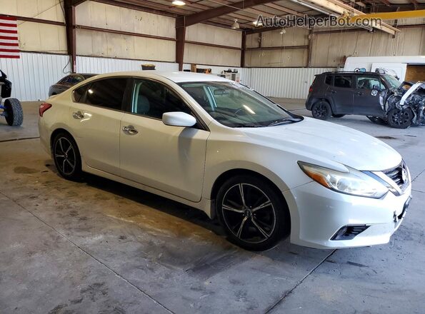 1N4AL3AP0GC269607 2021 NISSAN ALTIMA White Delantero derecho