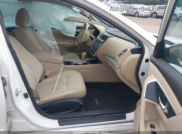 1N4AL3AP0HC261153 2017 NISSAN ALTIMA Белый Вид салона спереди