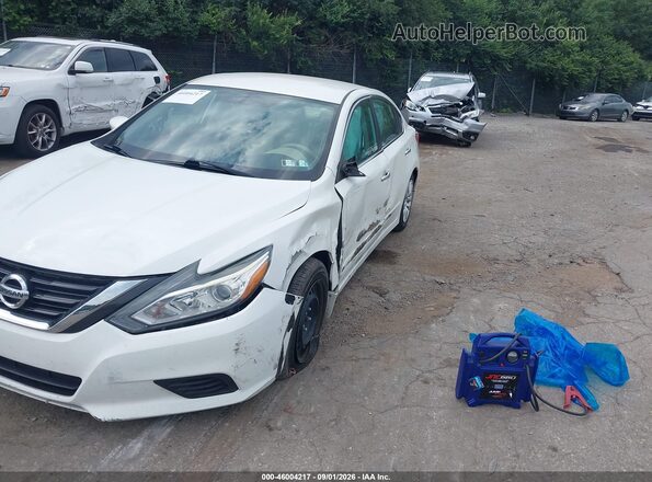 1N4AL3AP0HC261153 2017 NISSAN ALTIMA Белый Вид спереди