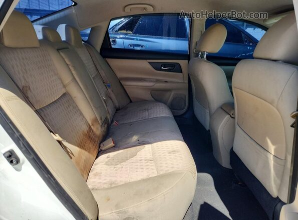 1N4AL3AP1GN315501 2016 NISSAN ALTIMA White Vista de los asientos traseros