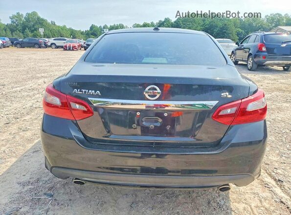 1N4AL3AP1JC169913 2018 NISSAN ALTIMA Black Rear view