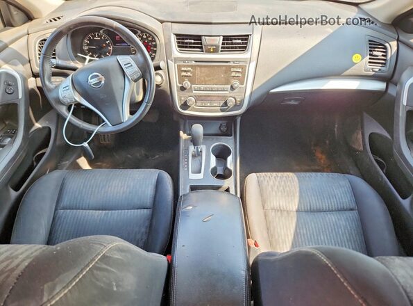 1N4AL3AP2HC256875 2017 NISSAN ALTIMA Gray Vista del salpicadero