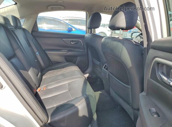 1N4AL3AP2JC176465 2018 NISSAN ALTIMA Silver Widok wnętrza z tyłu