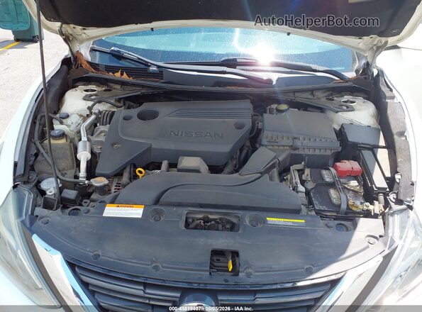 1N4AL3AP3JC134807 2018 NISSAN ALTIMA White Widok z tyłu