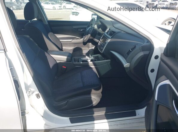 1N4AL3AP5GN315744 2016 NISSAN ALTIMA Белый Вид салона спереди