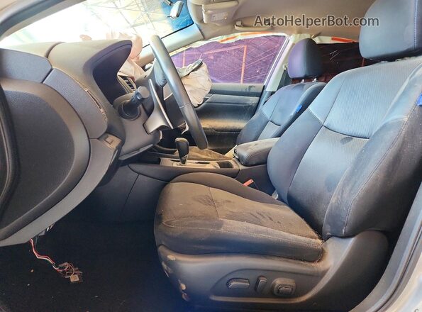 1N4AL3AP6HN318539 2017 NISSAN ALTIMA Серебряный Вид салона спереди