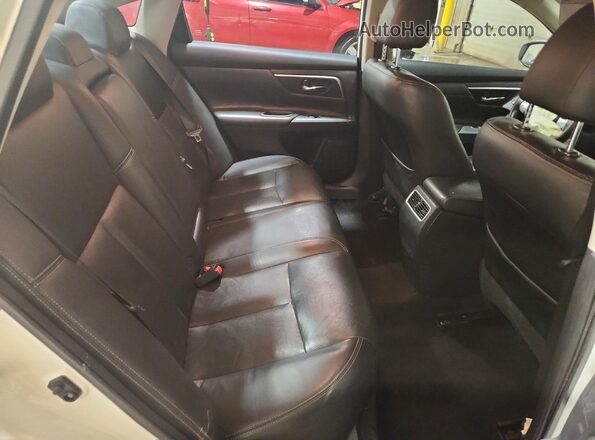 1N4AL3AP6JC237543 2018 NISSAN ALTIMA Белый Вид задних сидений