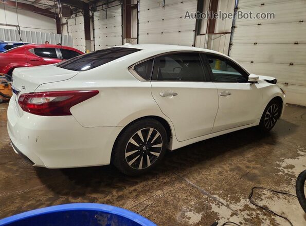 1N4AL3AP6JC237543 2018 NISSAN ALTIMA Белый Задняя правая четверть