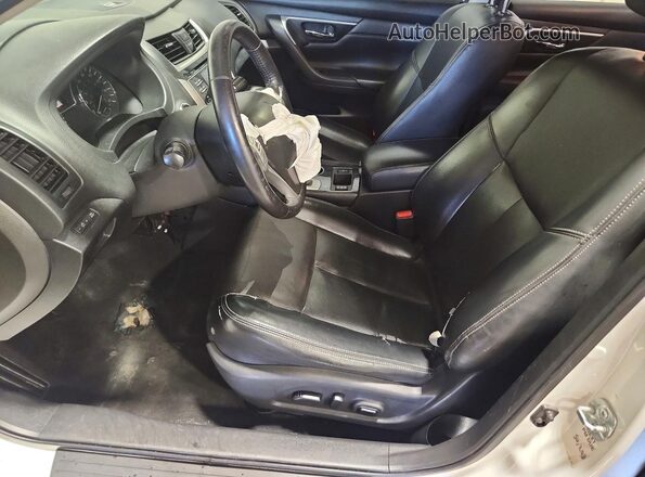 1N4AL3AP6JC237543 2018 NISSAN ALTIMA Белый Вид салона спереди