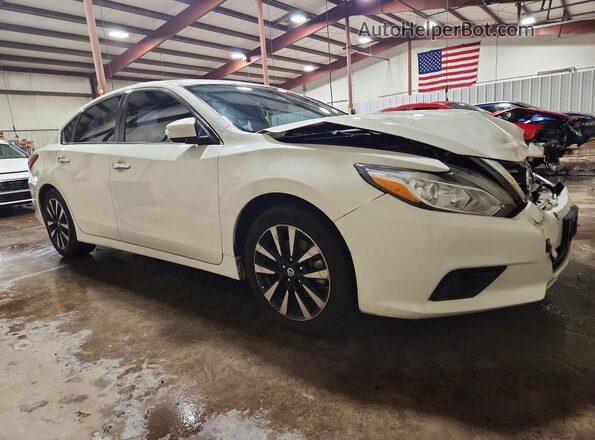 1N4AL3AP6JC237543 2018 NISSAN ALTIMA Белый Передняя правая четверть