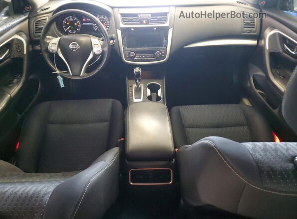 1N4AL3AP7GN339527 2016 NISSAN ALTIMA Черный Вид панели приборов